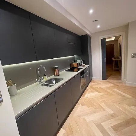 Kings, Hudson Quarter,