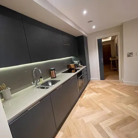 Kings, Hudson Quarter, * York