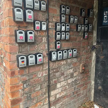 Daire Kings, Hudson Quarter, York