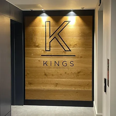 Kings, Hudson Quarter, * York